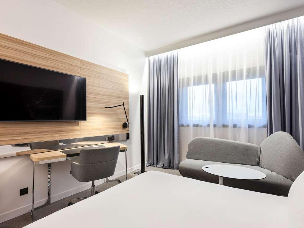 Novotel Limoges Le Lac Quarto foto